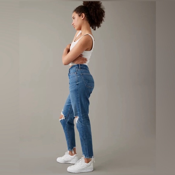 American Eagle Outfitters Denim - American Eagle Mom Jean Distressed Ankle